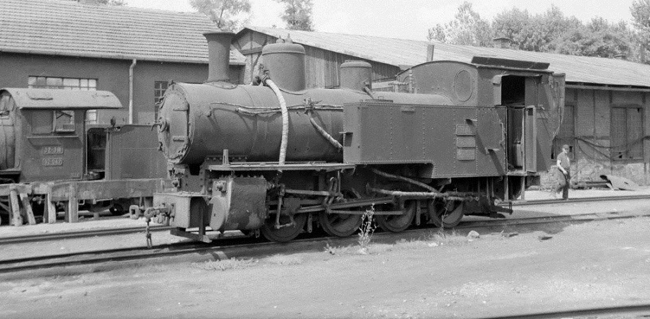 s-l1600 JZ Yugoslavia Railways Steam Loco 82 003 Zajecar 1970 1.jpg