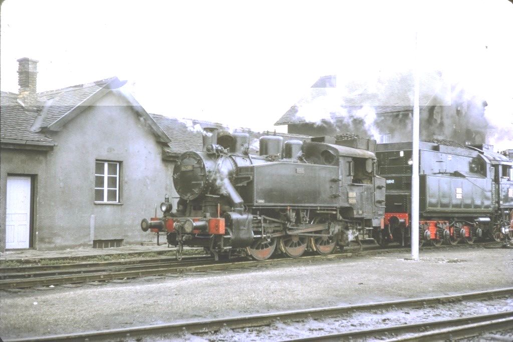 s-l1600 Loco 62-152 108 1969 Original Jugoslavia.jpg