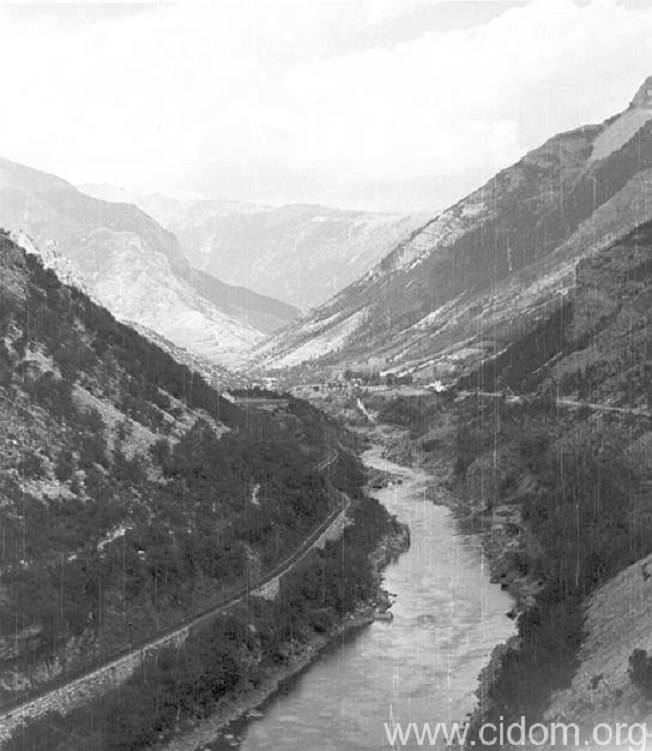 Neretva_-_kanjon_ Ljiljana_Juric _1934.jpg