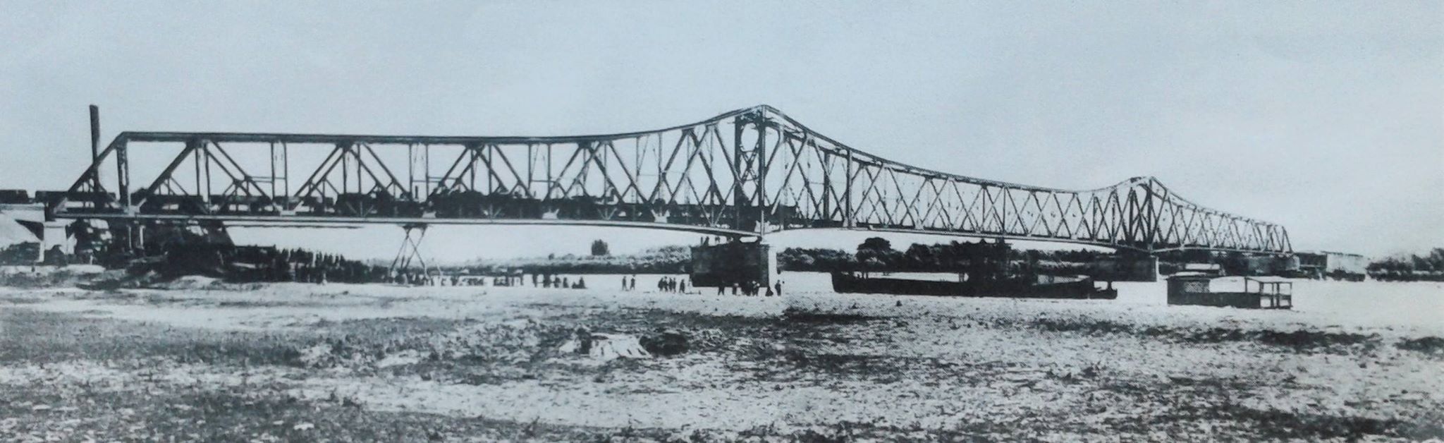 Zeleznicki most preko Tise kod Titela 1927 godine..jpg