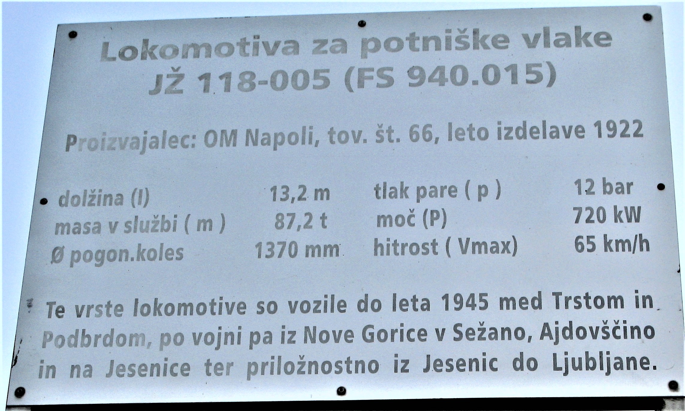 JŽ_118-005_sign_in_Nova_Gorica1.jpg