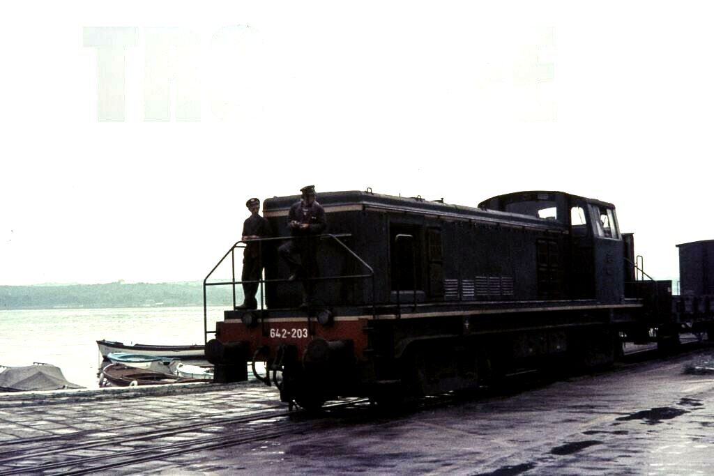 s-l1600 Diesel Loco 642 203 Pula 1974 Original.jpg