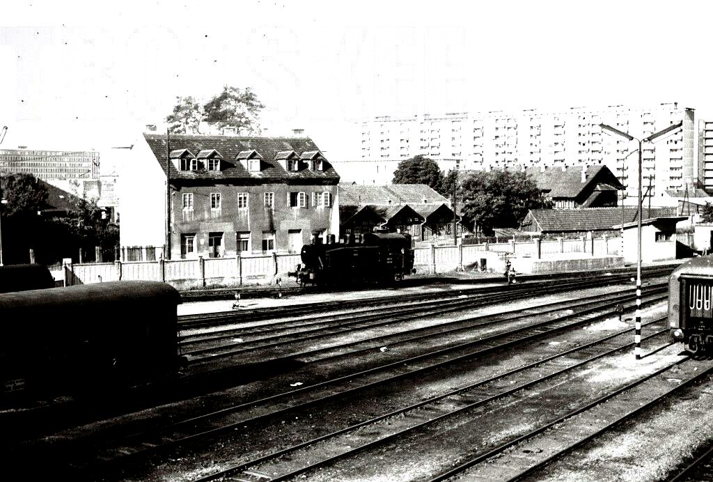 Steam Loco 62-114 Scenes 1966 Jugoslavia x 4.jpg