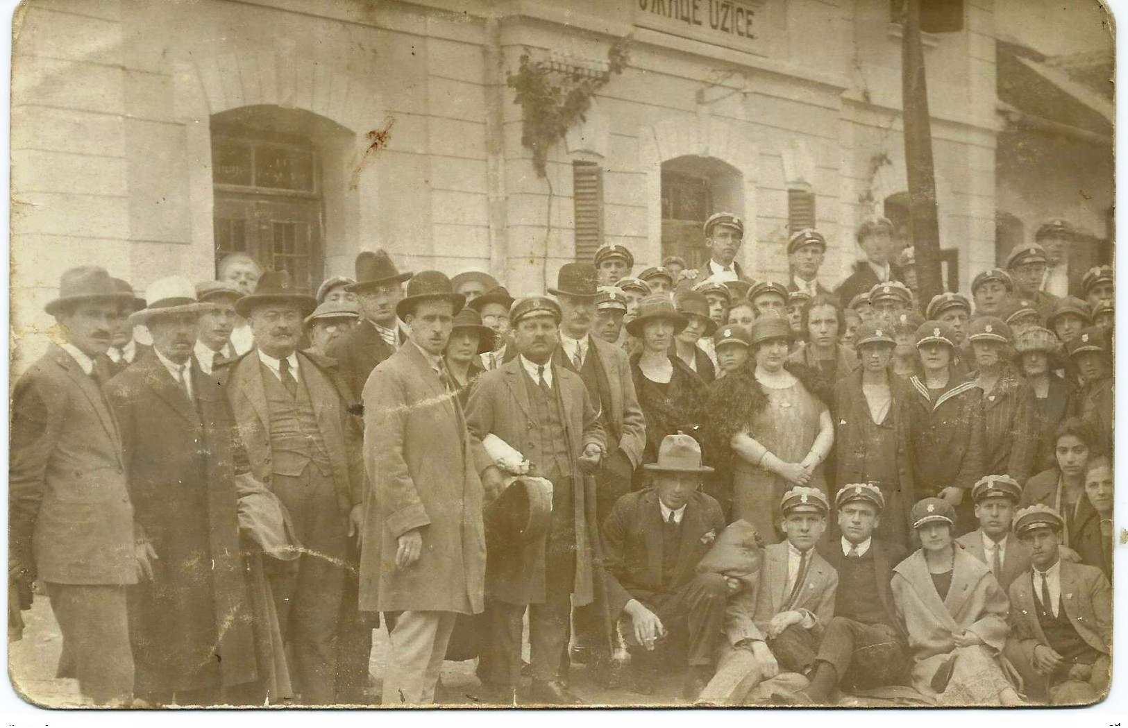 901_001 UZICE - RAILWAY STATION 1925.jpg