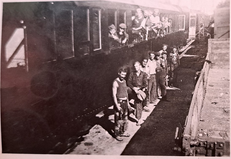 Železnička radionici u Smederevu 1945 godine.jpg