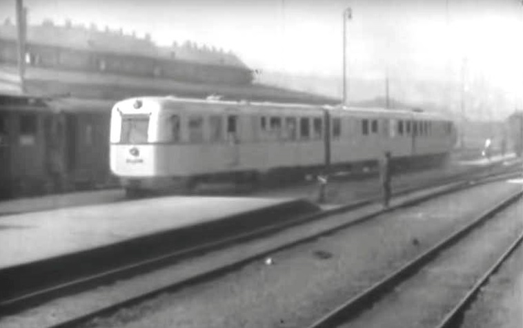 BG 1938 DMU 801 1.jpg