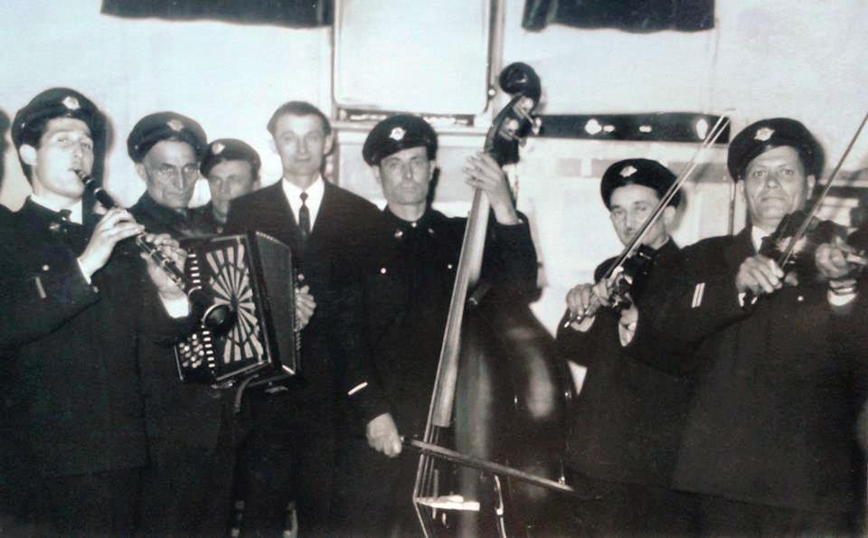 Zeleznicki orkestar 15.04.1962 godina proslava dana Zeleznicara u Lajkovcu..jpg