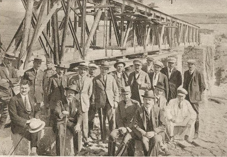 1 izgradnja pruge Topcider-M.Krsna - Belopotocki vijadukt 1923.jpg