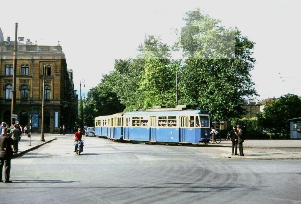35mm-Slide-YUGOSLAVIA-Zagreb-Tram-Strassenbahn-124-1966.jpg