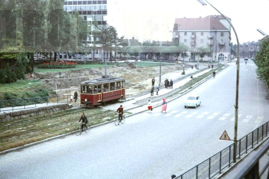 35mm-Slide-YUGOSLAVIA-Subotica-Tram-Strassenbahn-7-1964.jpg