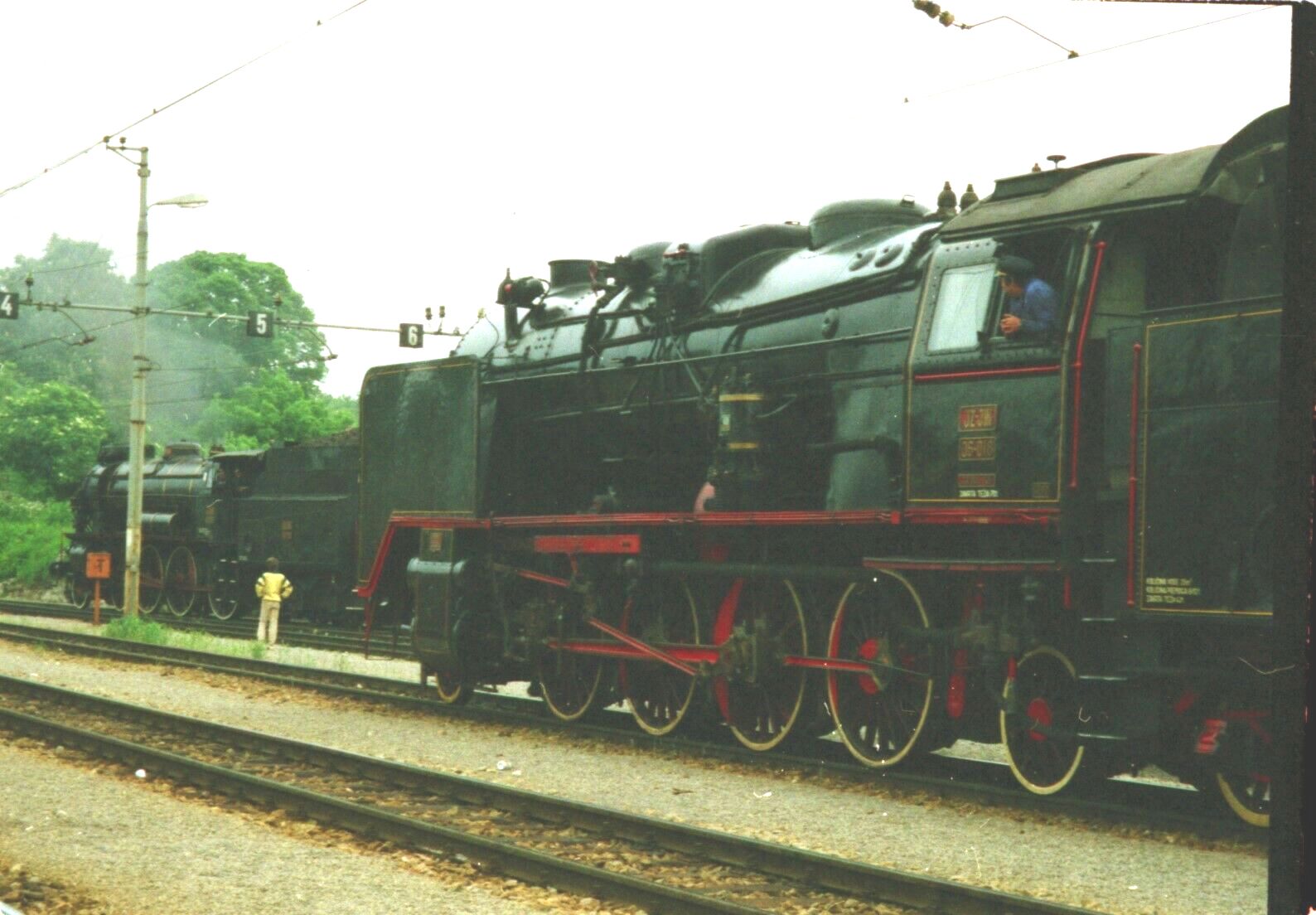 s-l1600 LOCO SLOVENIA JZ 06-018 & ONE MORE IN STEAM.jpg