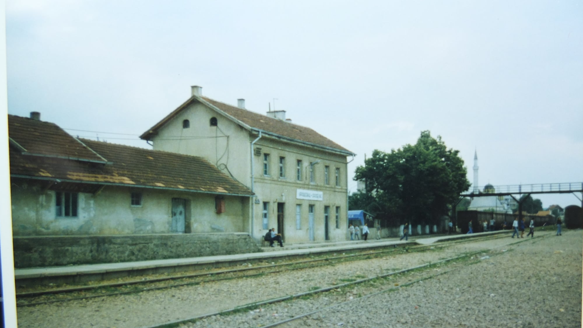 Železnička stanica Uroševac vasko vasiljev.jpg