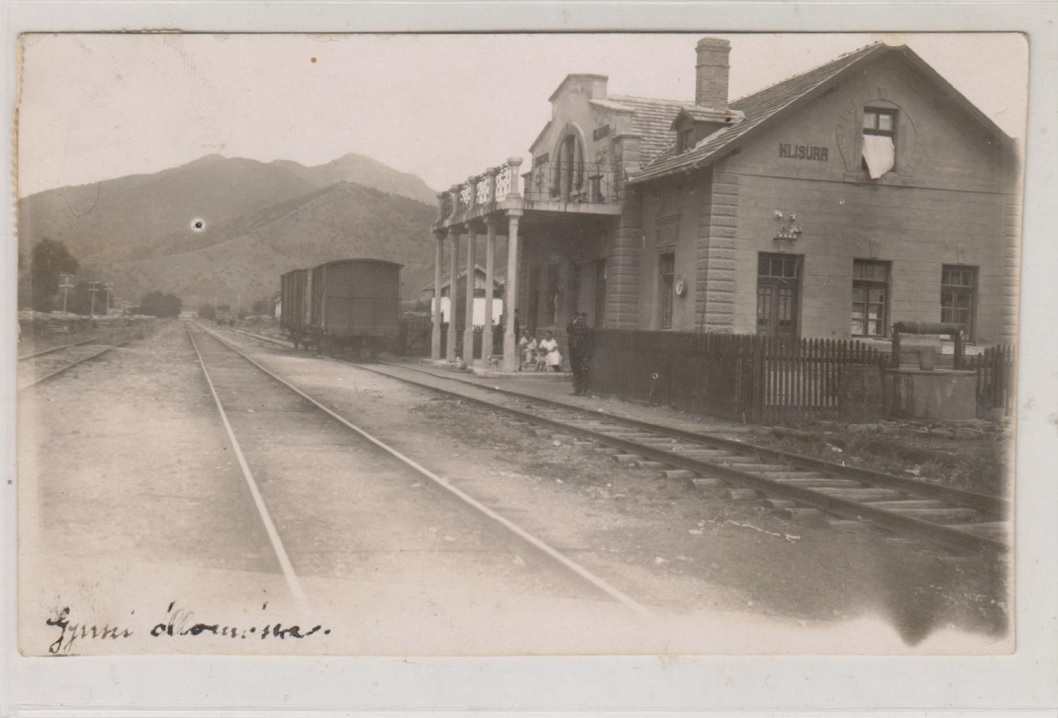 180_001 SERBIA KLISURA train station.jpg