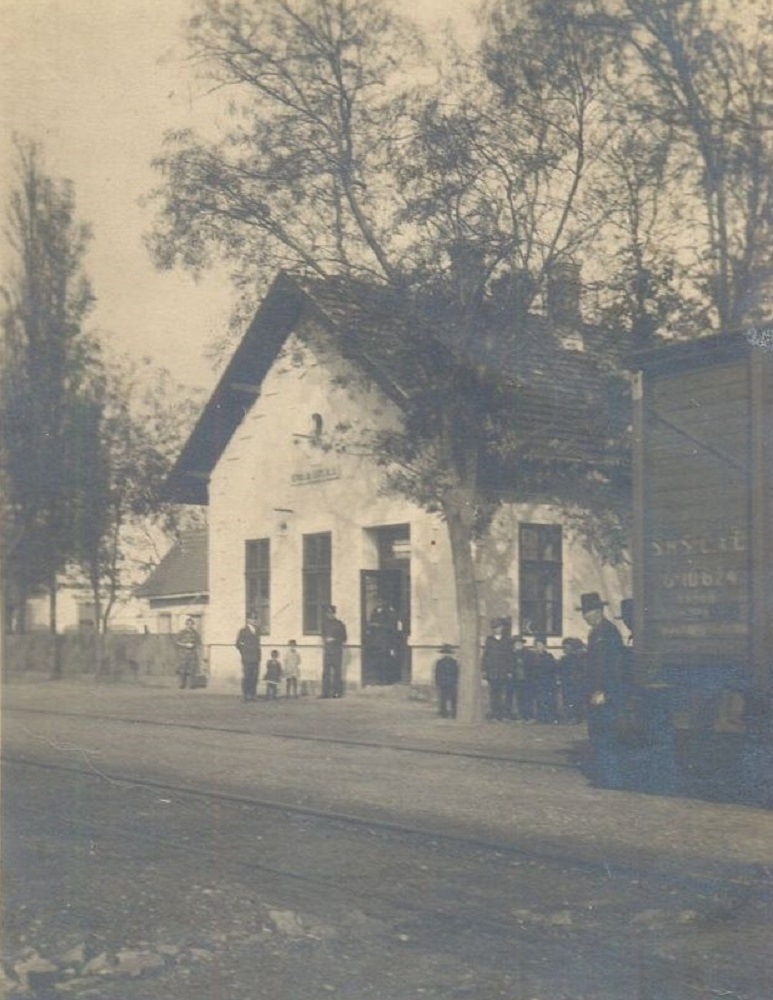 Stanica Krnjaja (danas Kljajićevo) na pruzi Sombor - Vrbas - Bečej, godina nepoznata.jpg