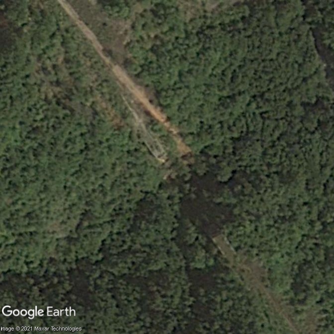 Ovo je satelitski snimak tog mosta iz augusta 2009, sa sjeverne strane se vide tragovi vozila i pored temelja mosta tragovi izvlačenja iz doline