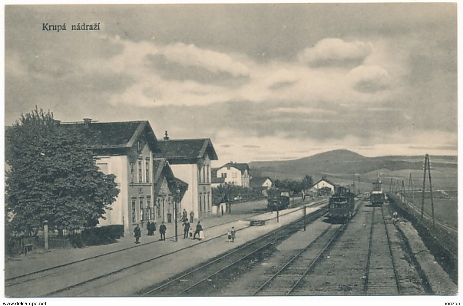 467_001 Bosanska Krupa - Nádraží - Railway Station.jpg