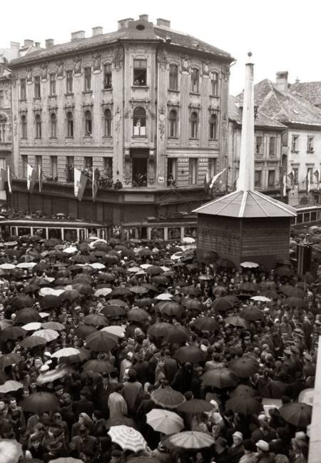 Zadnja vožnja ljubljanskega tramvaja. December 1958..jpg