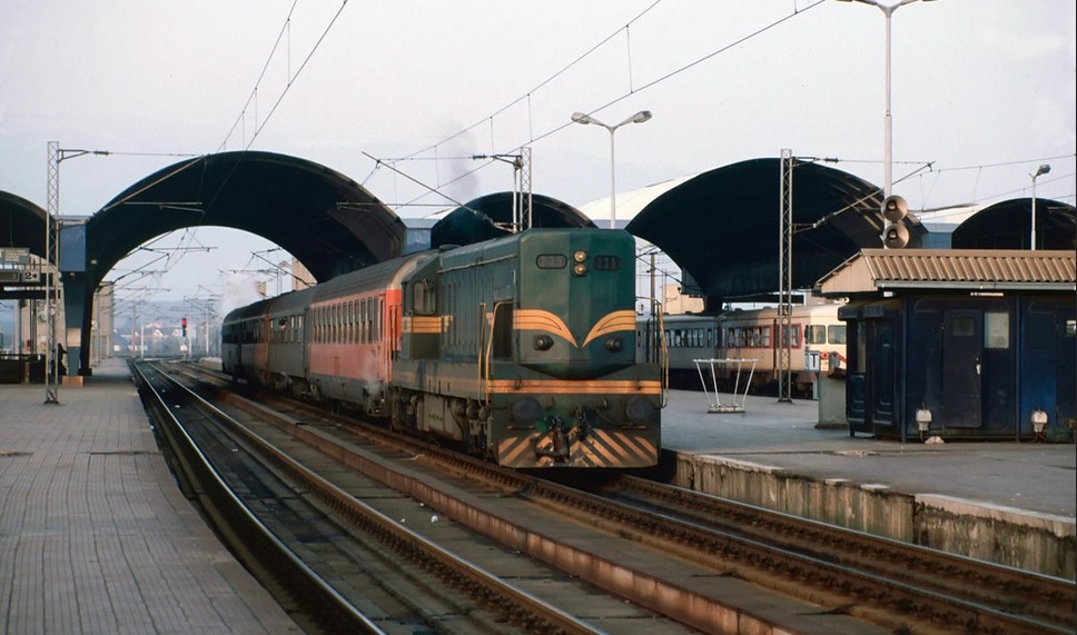 MŽ 661 235 at Skopje, North Macedonia. 1996..jpg