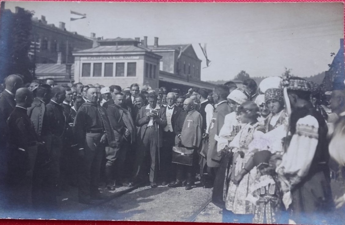 807_001 Ljubljana.Sokoli.Zelezniska postaja-train station.jpg