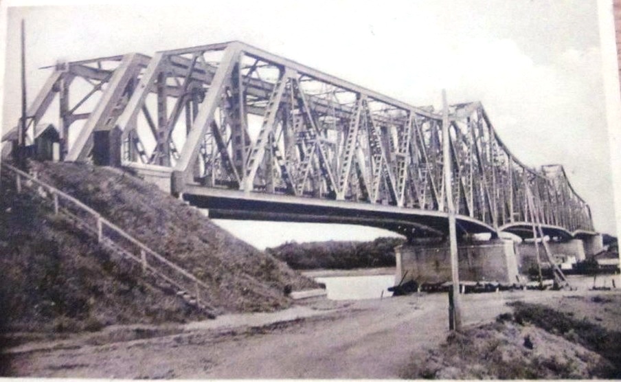 300_001 Titel Zeljeznicki most Railway bridge old postcards.jpg