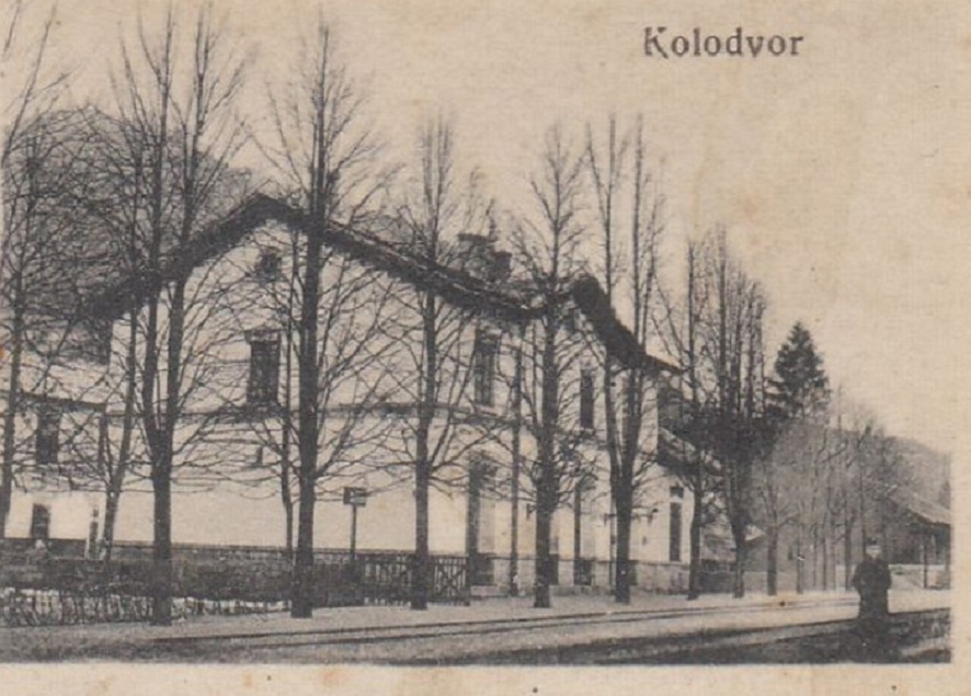 795_001 SKRAD , kolodvor , Bahnhof.jpg