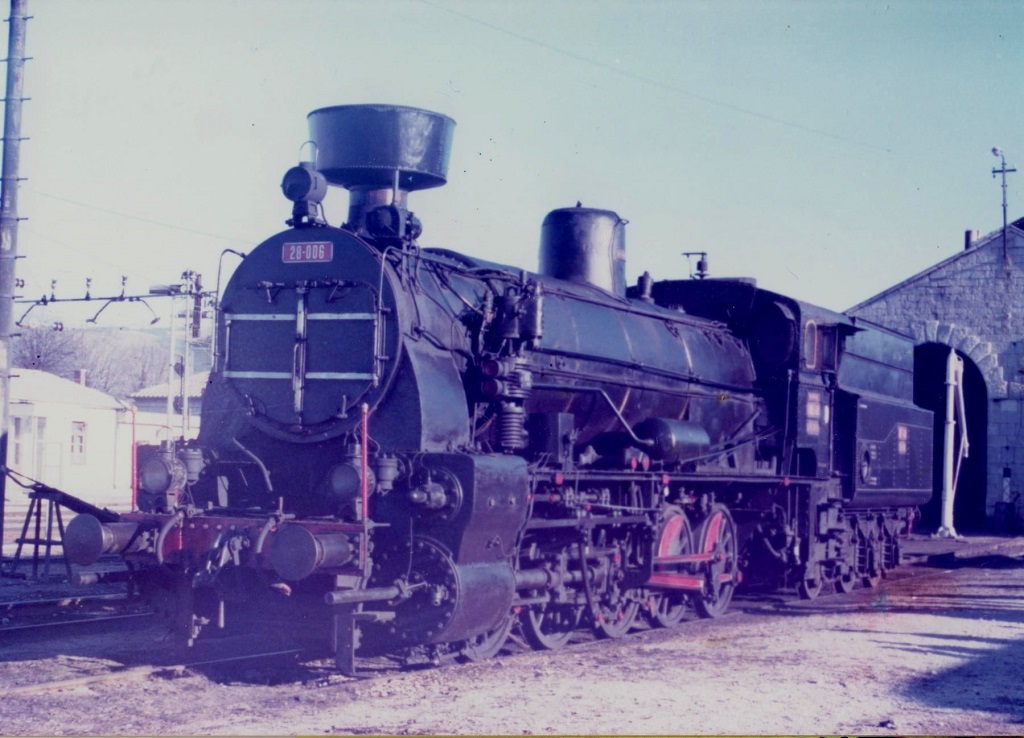 28-006,1977,Divača.jpg