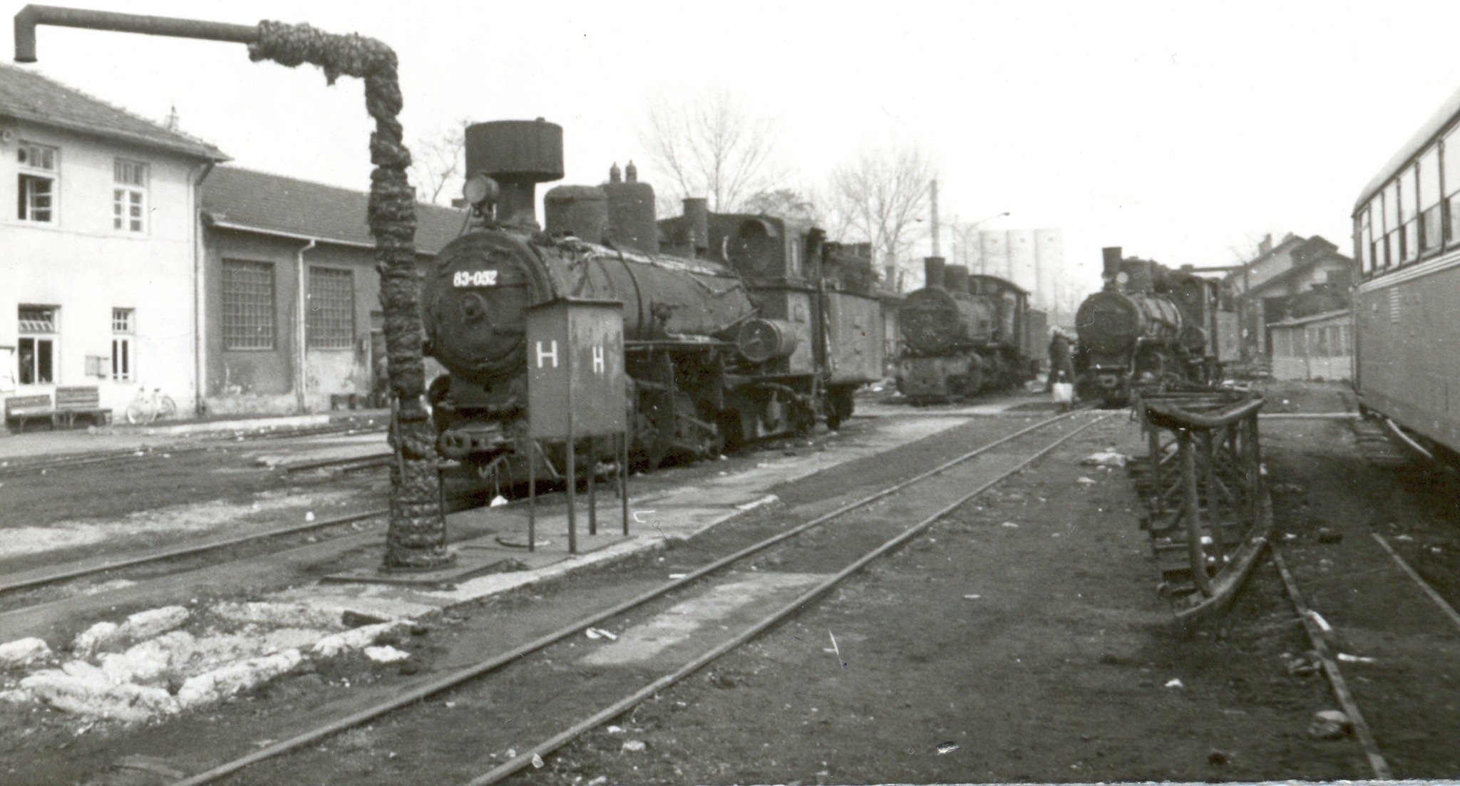 Lokomotive uzanog koloseka 83-052, 83-173 92-043  u Zaječaru..jpg