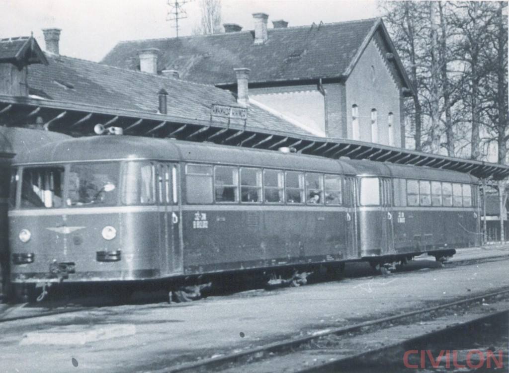 Prvi šinobus u Kikindi oko 1958.jpg