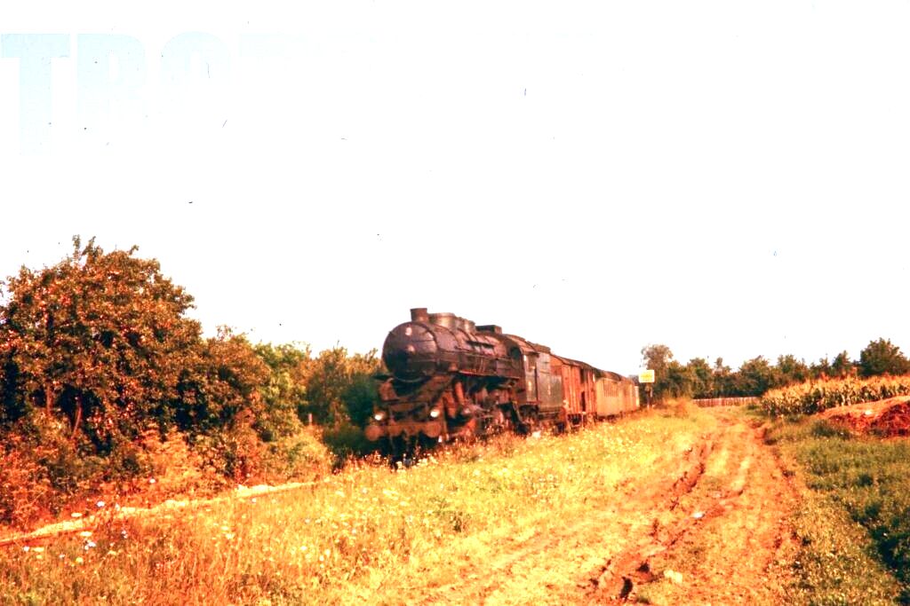 s-l1600 Railways Steam Loco 11 044 Vinkovci 1976 Original.jpg
