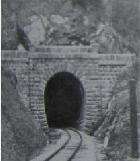 Čačak Kroz Slike - Pruga uskog koloseka, ulaz u Vidovski tunel iz smera Užica.jpg