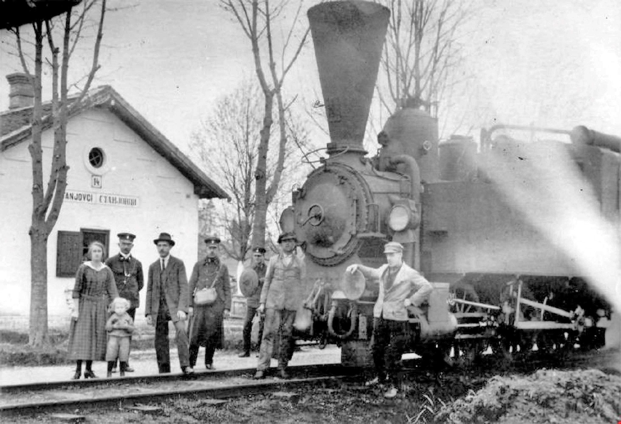 Železniška postaja, Stanjovci, 1933 Ljut-Mit.Sob.jpg