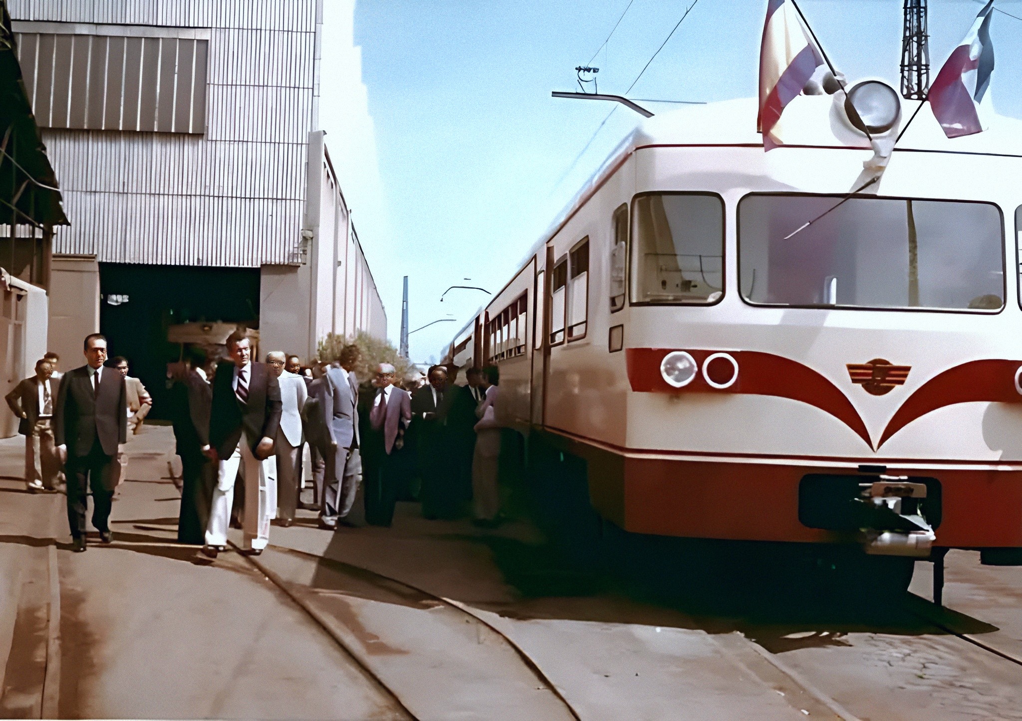 JŽ 712 (ŽTO Skopje), spreman za put do Jugoslaviju, ispred fabrike &quot;Macosa&quot; - (Barcelona, 1973 god.)