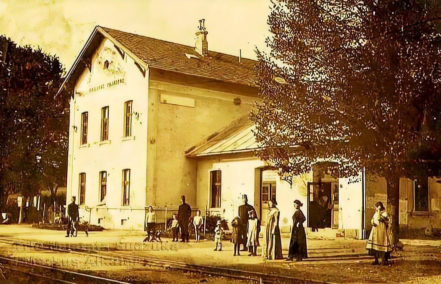 Zeljeznicka stanica Rajlovac.jpg