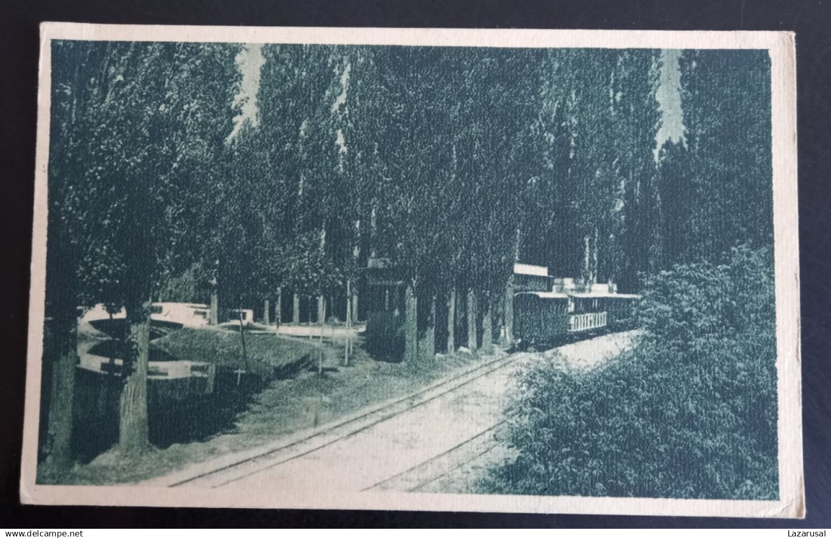SKOPJE PIONEERS RAILWAY STATION - BAHNHOF.jpg