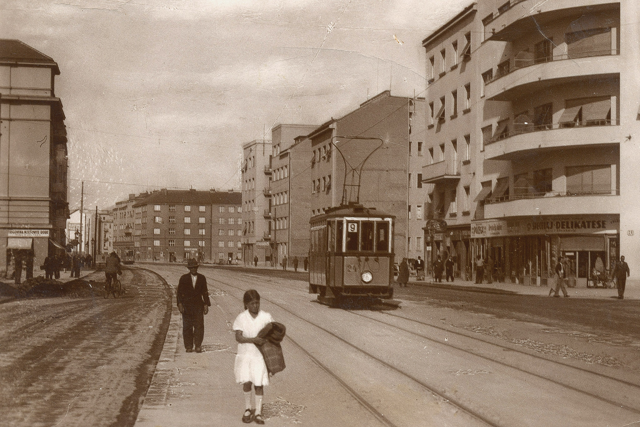 Zvonimirova ulica, oko 1938. godine.jpg
