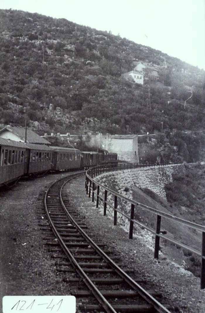 zavala-voz-i-manastir-03-05-1976.jpg
