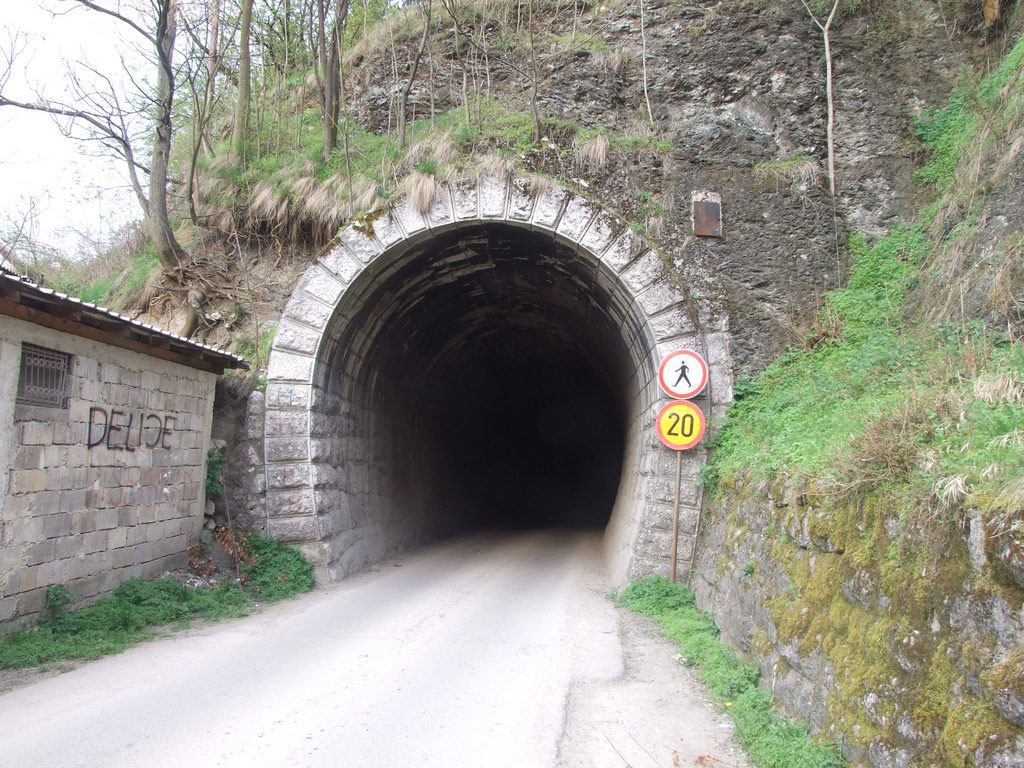 Tunel- Vis.jpg